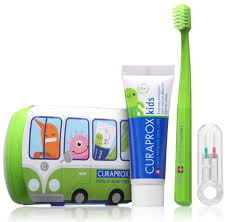 Curaprox kids set дорожній набір зелений