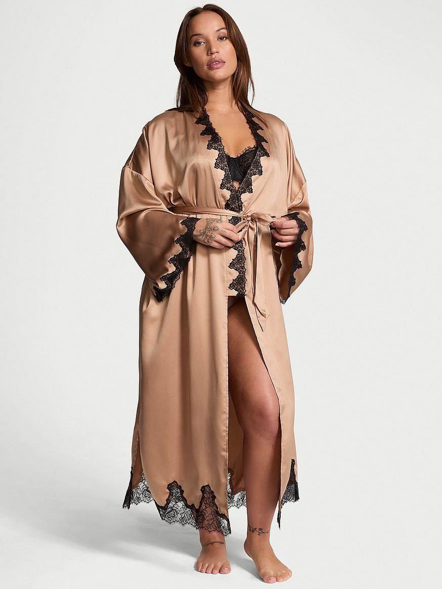 Сатиновий халат Victoria's Secret Satin & Rose Lace Open-Back Long Robe нюдовий розмір M/L