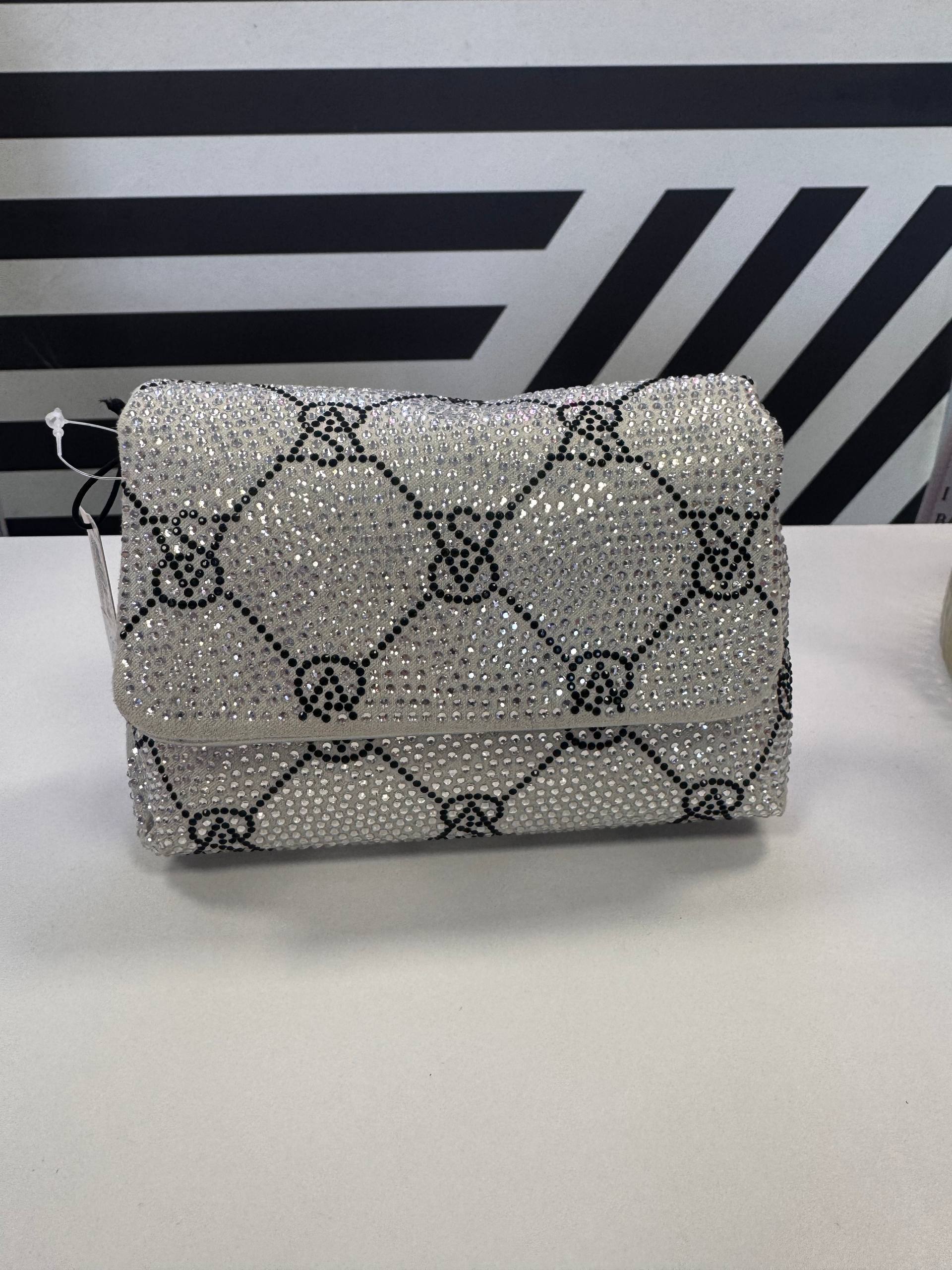 Міні-сумочка в старазах Victoria's Secret срібна Victoria's Secret Micro Crossbody Bag