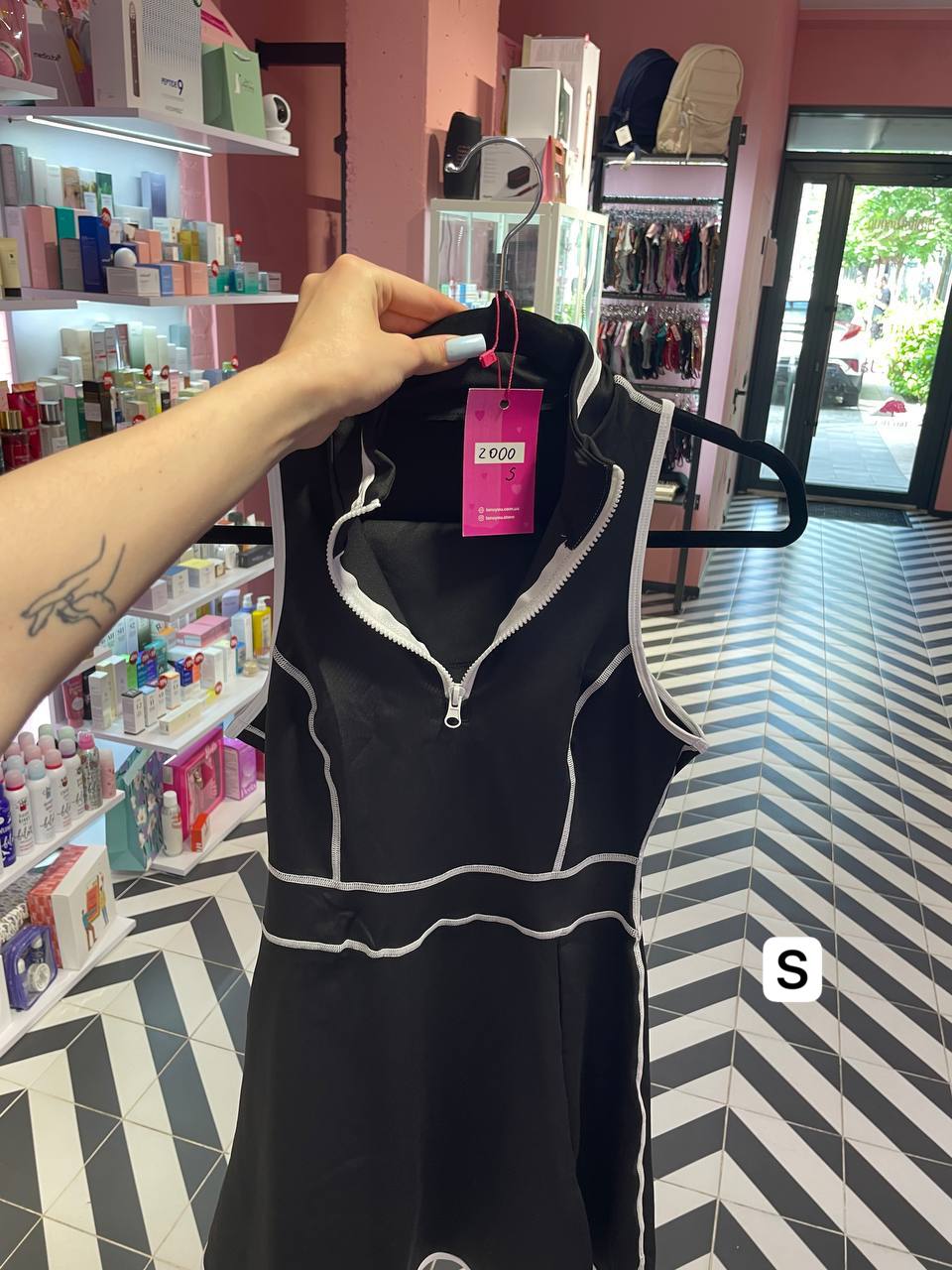 Чорна спортивна сукня-поло для тенісу чорна Size S