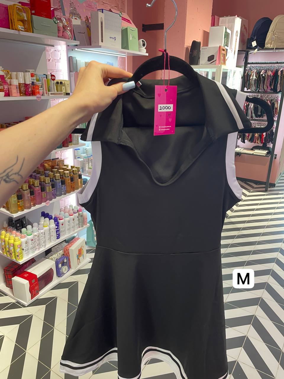 Чорна спортивна сукня-поло для тенісу чорна Size M