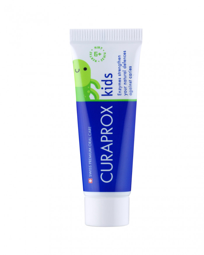Дитяча зубна паста Curaprox з фтором, солодка мята 6+ 10 ml