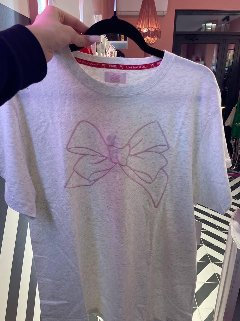 Жіноча сіра футболка з принтом Бантику від бренду Victoria’s Secret Campus Cotton Tee Size M