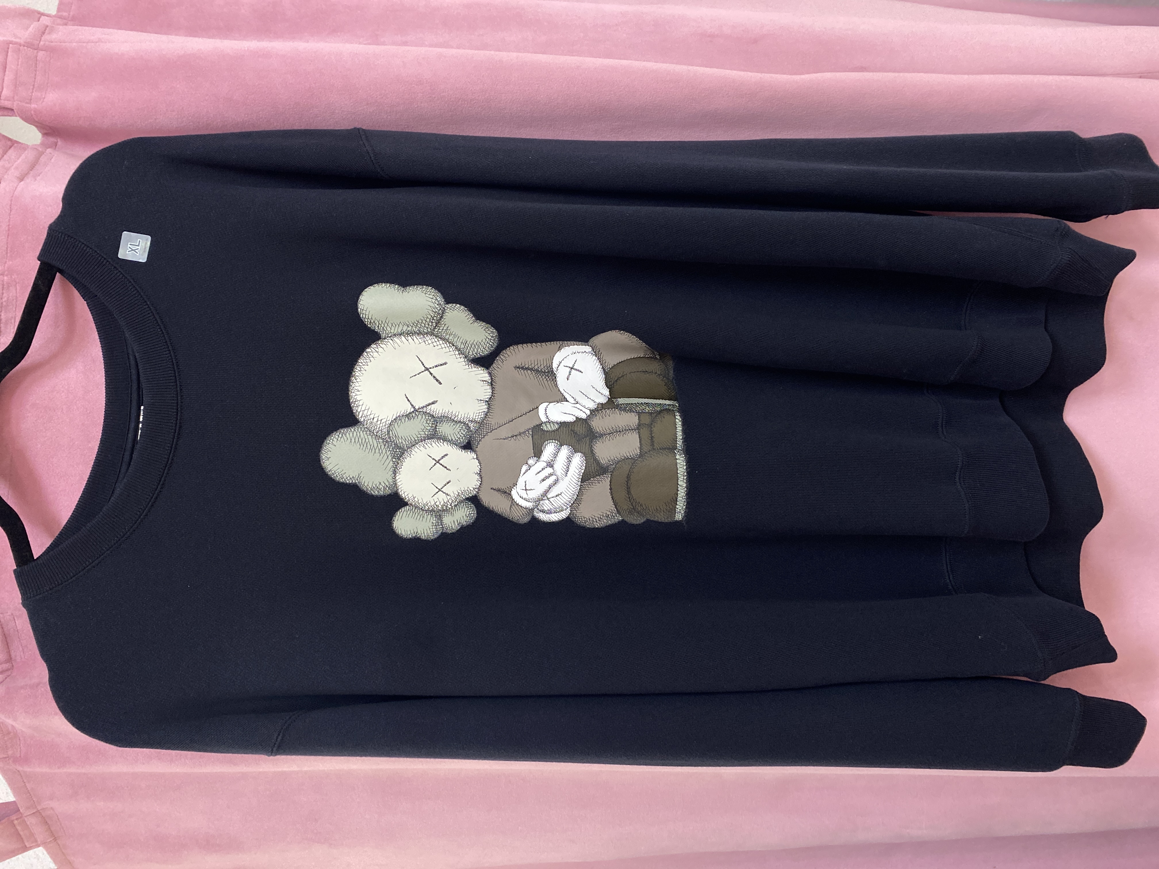 Світшот кофта uniqlo kaws, колір - чорний, розмір - XL