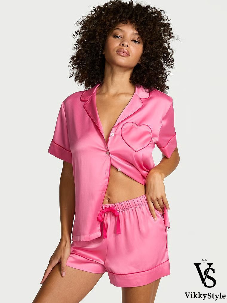 Сатинова рожева піжама з шортами і принтом серця Glazed Satin Heart Short PJ Set Victoria's Secret Size L