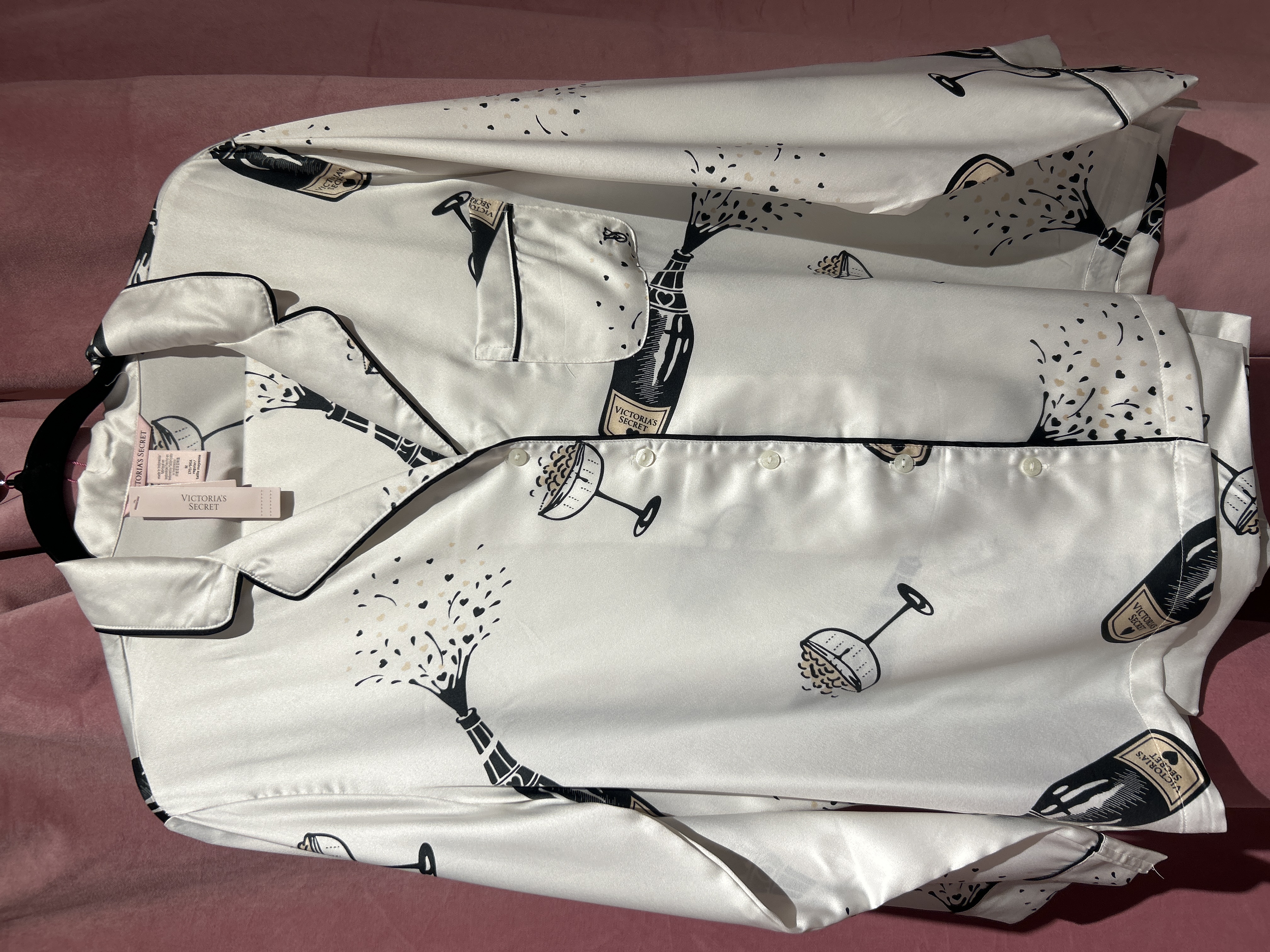Сатинова бежева піжама з келихами Victoria's Secret Glazed Satin Long Pajama Set Size M