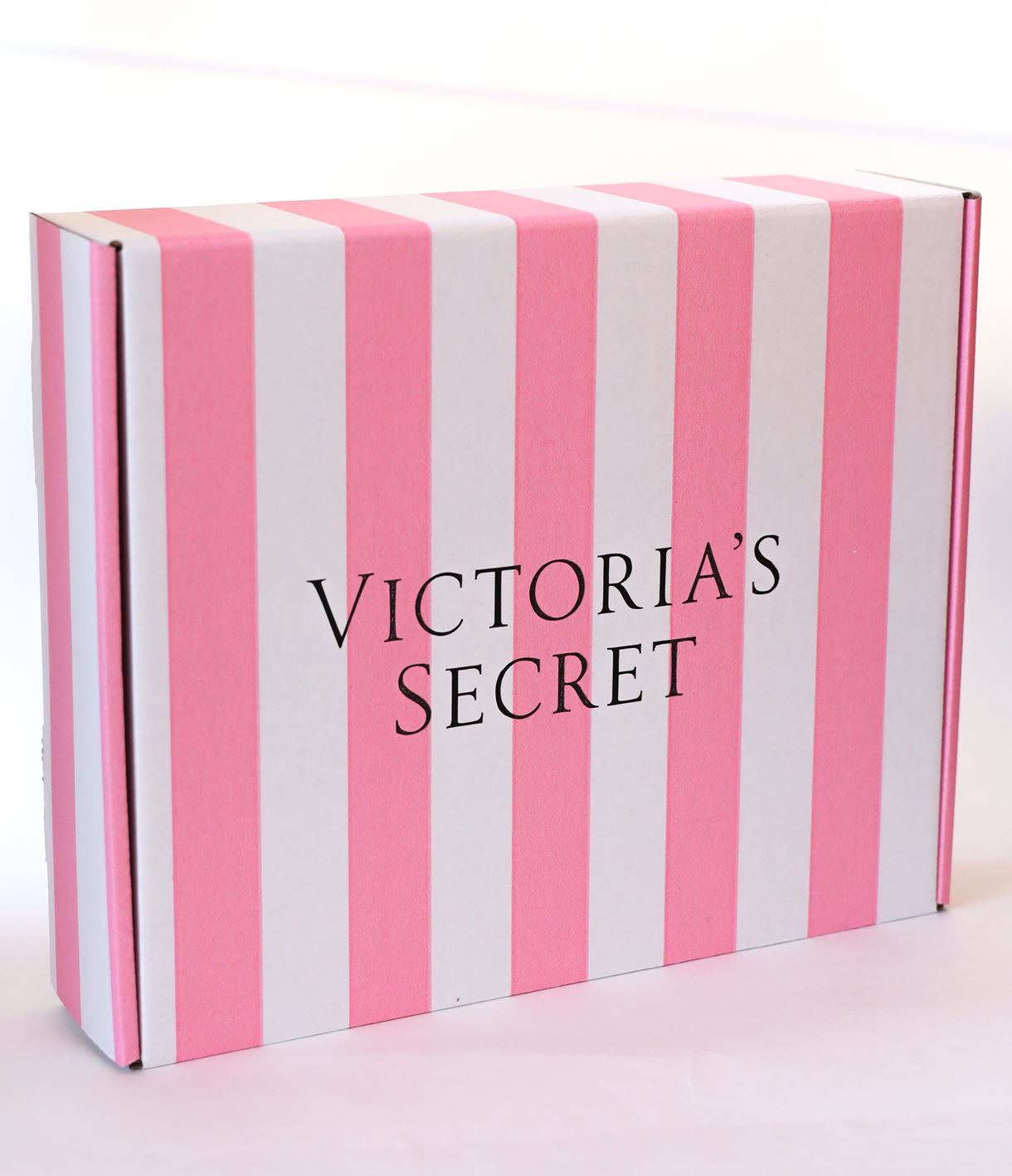 Коробка Victoria's Secret картонна M
