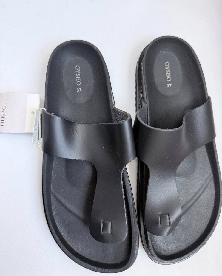 Шкіряні чорні шльопанці-в'єтнамки Oysho Size 37